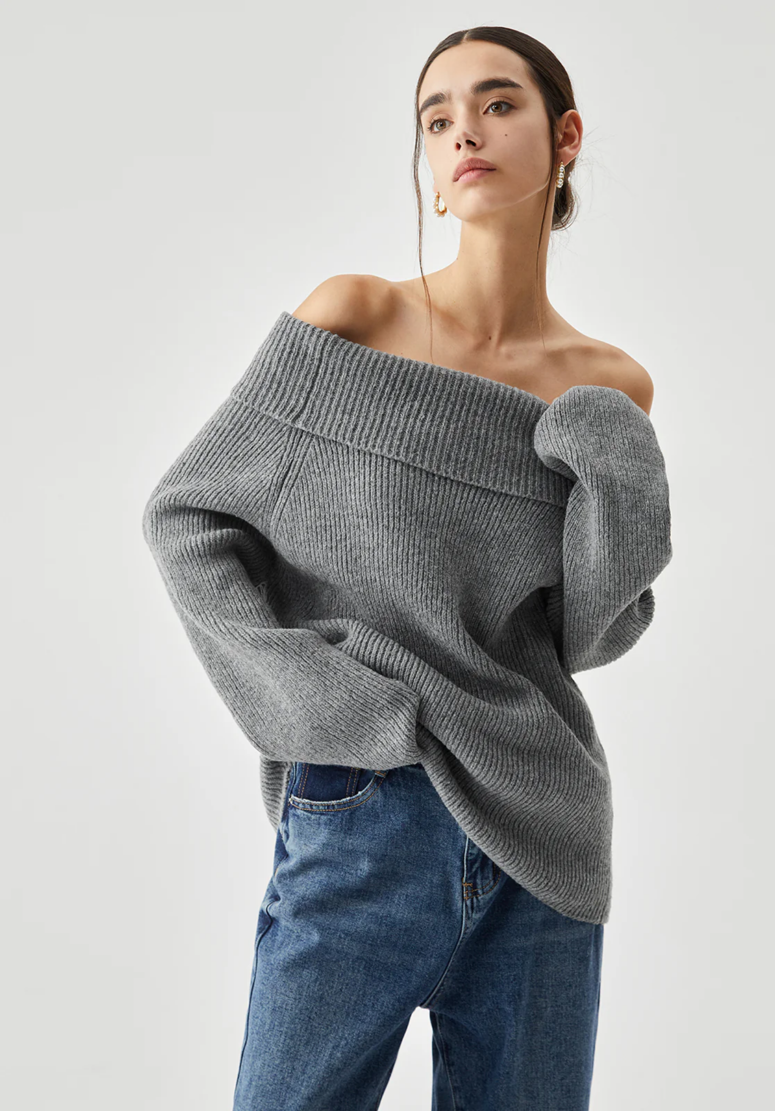 Gestrickter Off-Shoulder-Pullover